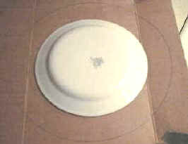 Traza un plato pequeño y un plato grande