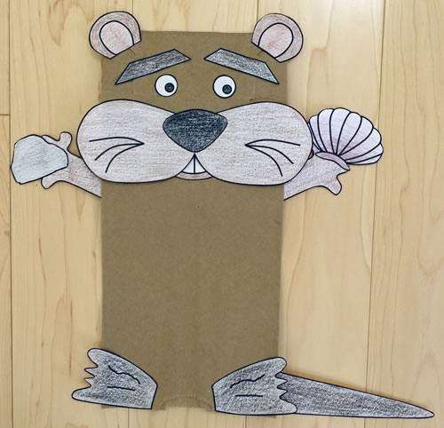 Manualidad con bolsa de papel la nutria